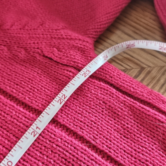 Sweater - Picture 5 of 8